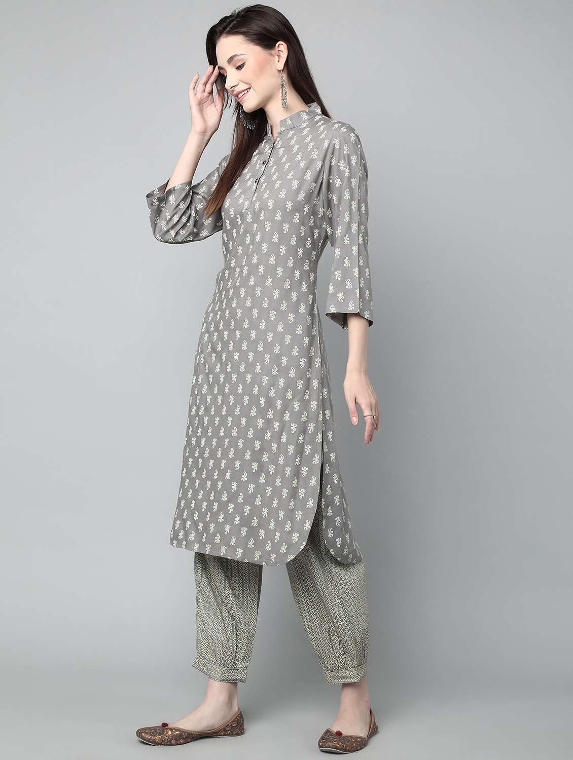 women floral mandarin neck kurta salwar set - 20158068 - Standard Image - 1