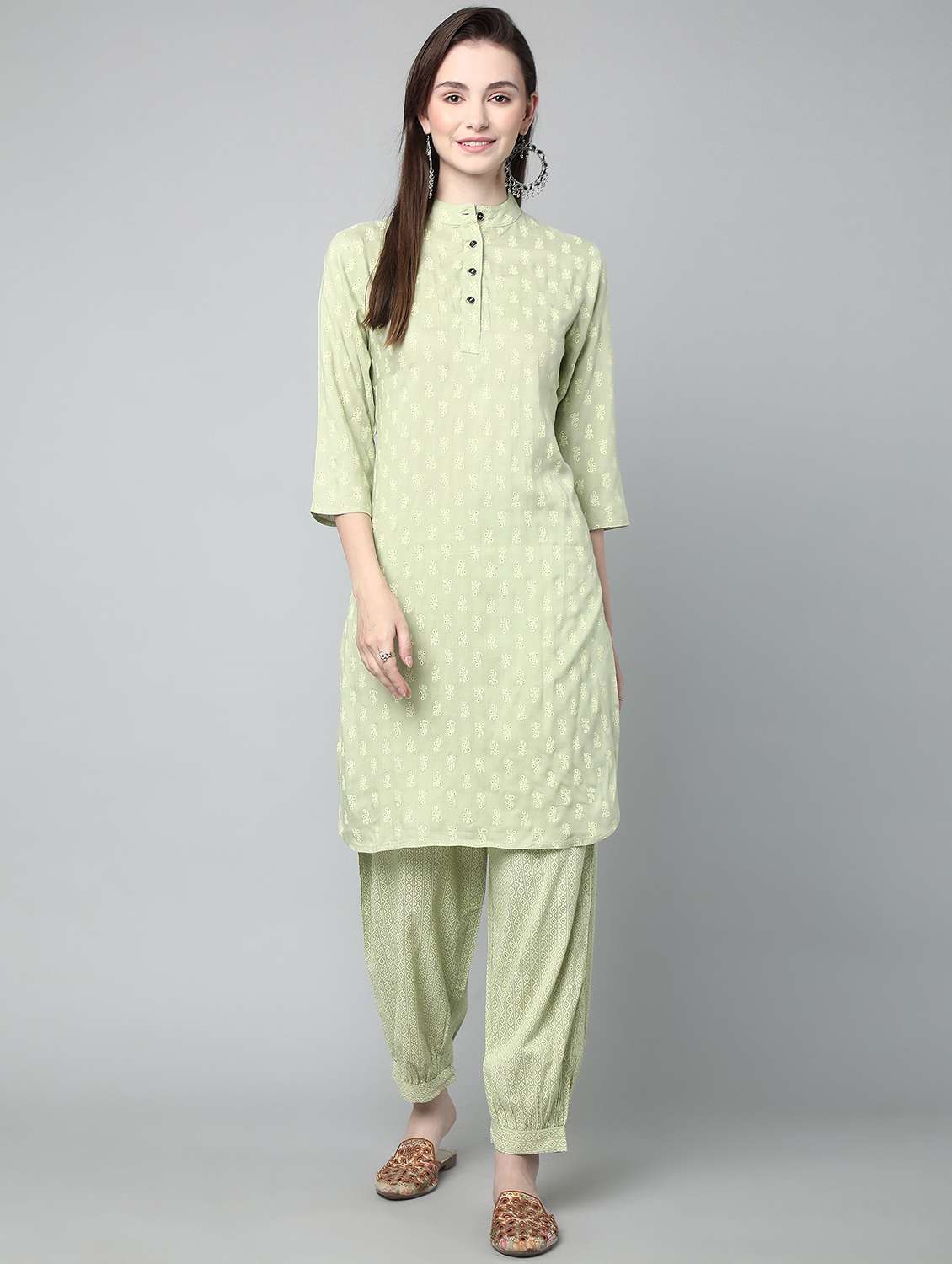 women floral mandarin neck kurta salwar set