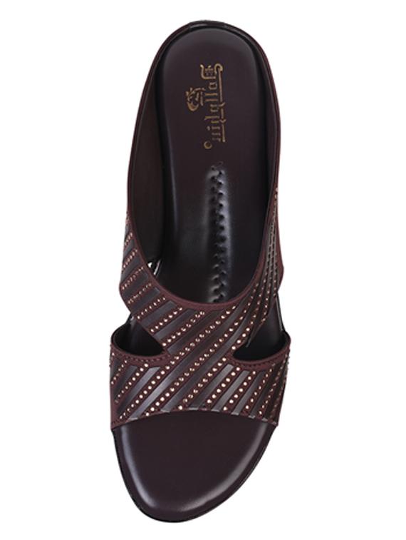 brown slip on sandal - 20165234 - Standard Image - 4