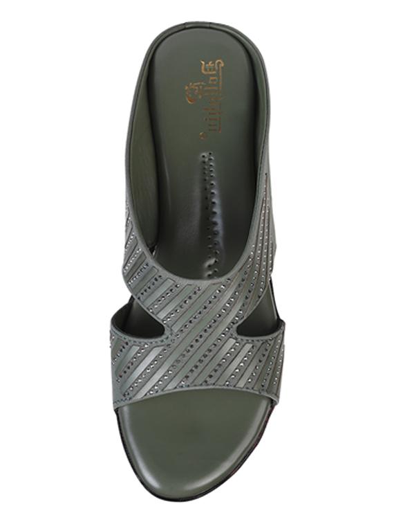 green slip on sandal - 20165235 - Standard Image - 4