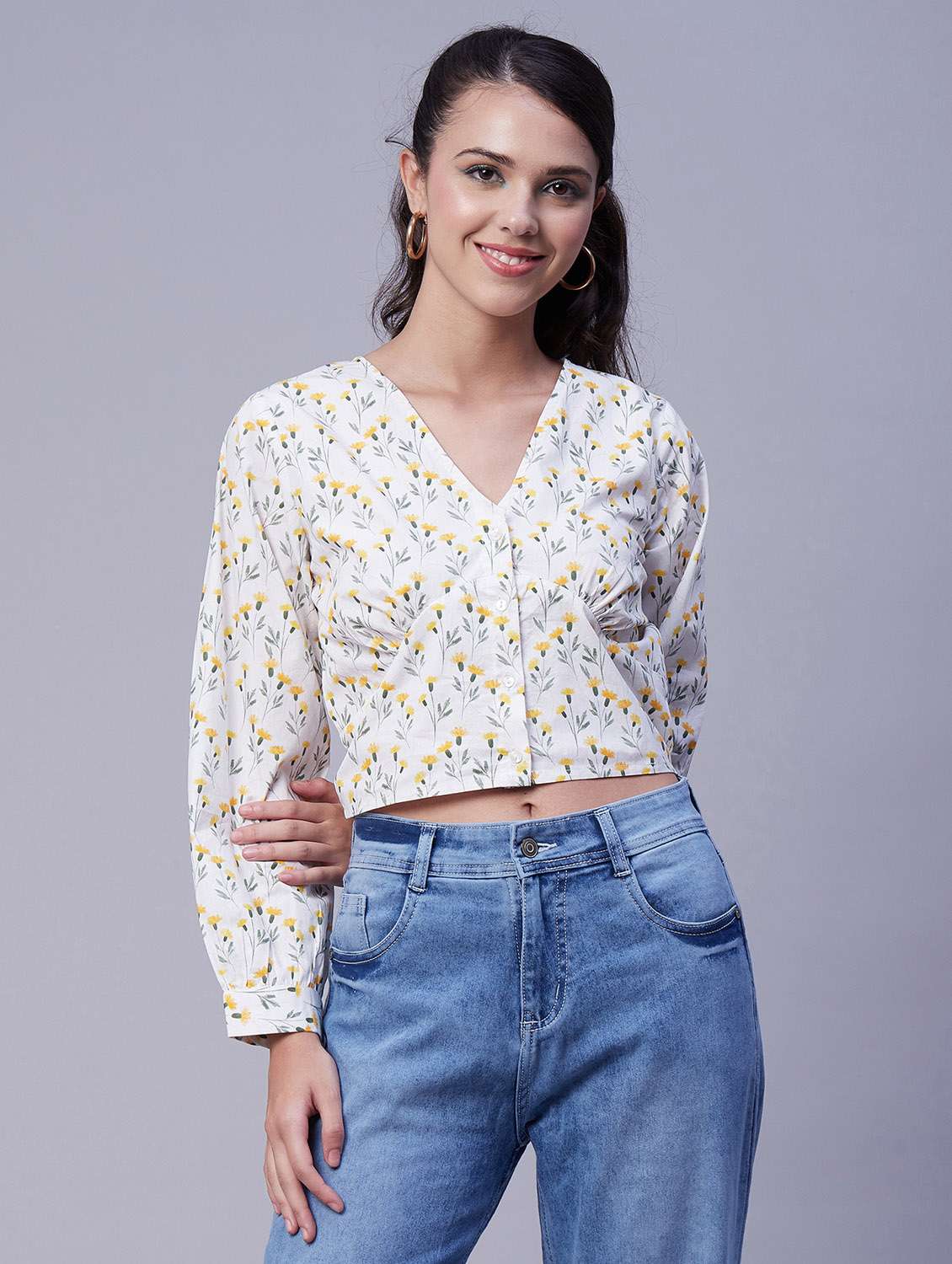 women's crop v neck top