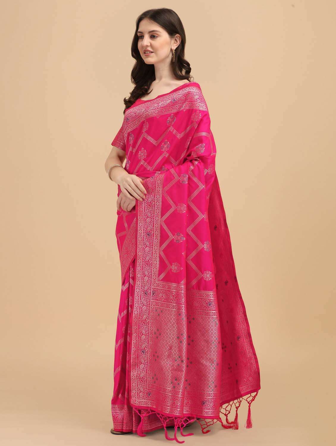 women's banarasi saree with blouse