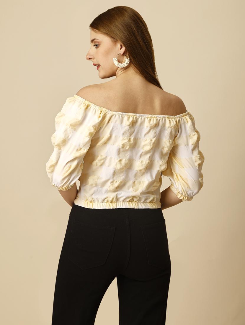 women checked off shoulder crop top - 20188946 - Standard Image - 4