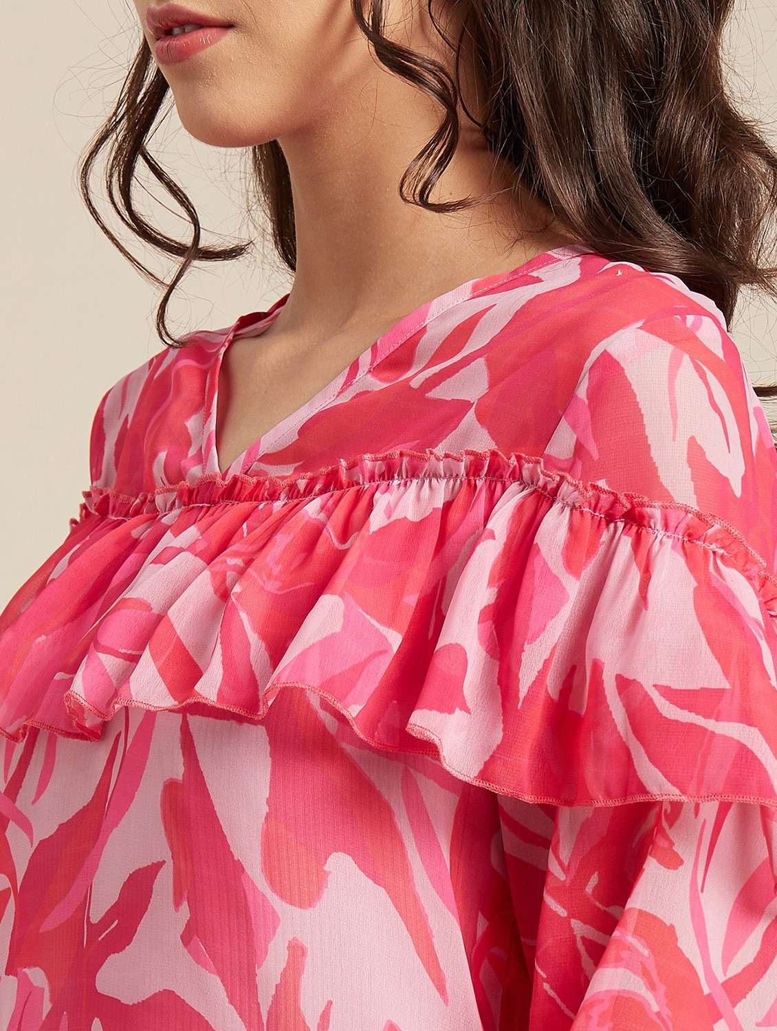 women's straight v neck top - 20189302 -  Standard Image - 4