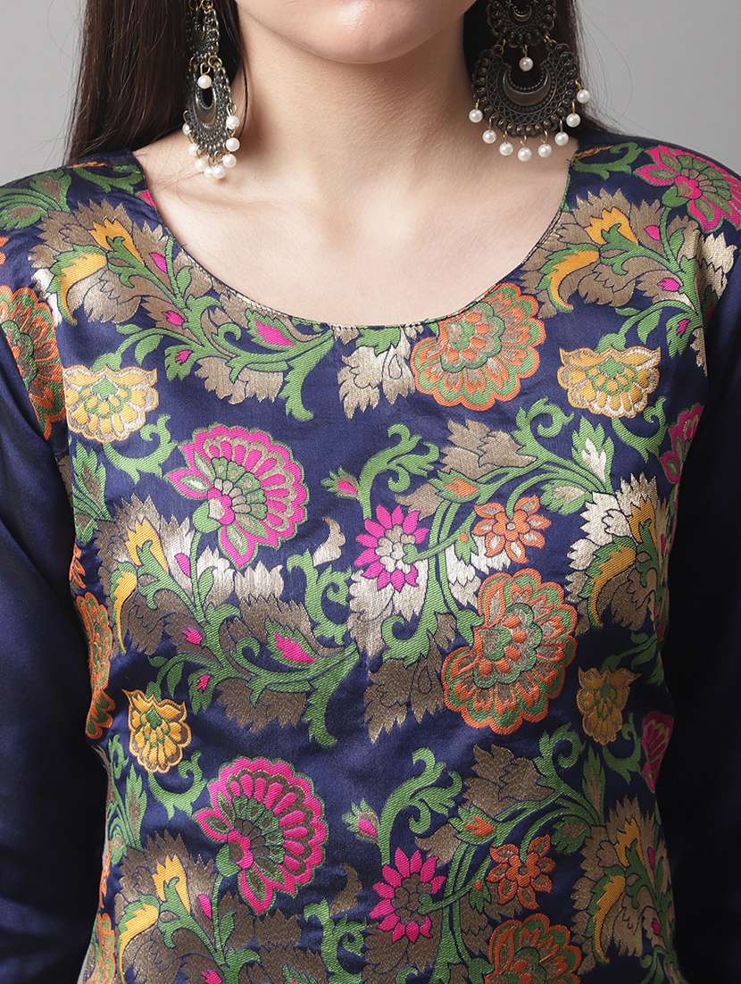 women three quarter sleeve kurta pant with dupatta set - 20194212 -  Standard Image - 4