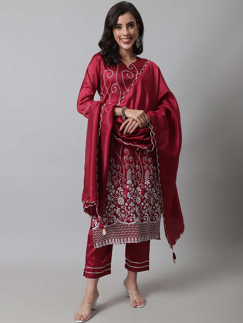 women three quarter sleeve kurta pant with dupatta set