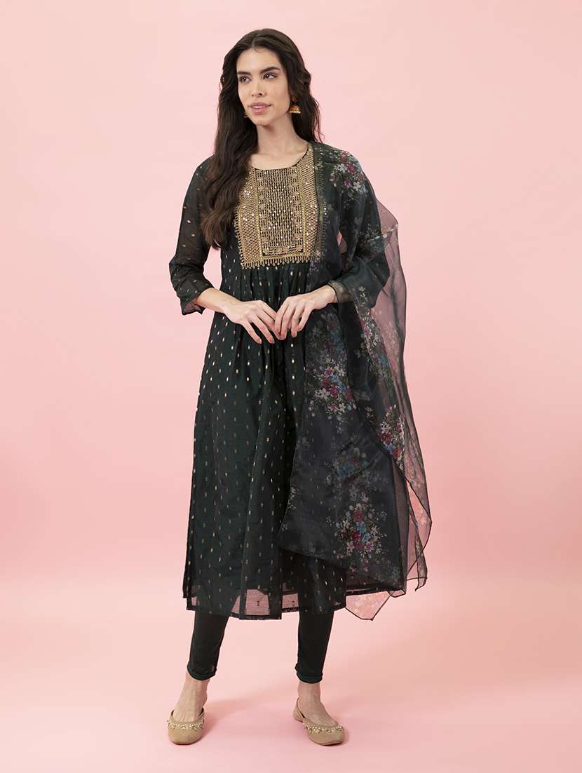 embroidered kurta legging set with dupatta  