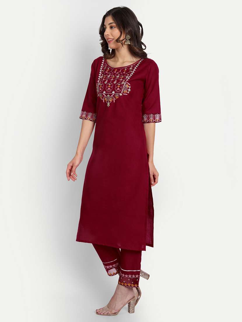 maroon round neck kurta pant set with dupatta - 20195367 -  Standard Image - 1