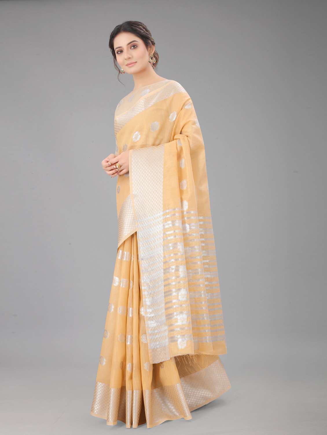 self design woven saree with blouse  - 20195435 -  Standard Image - 1