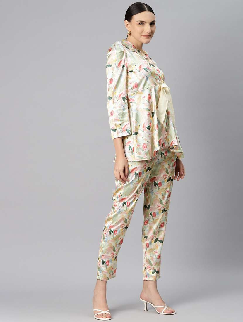 floral printed top & pant co-ords set  - 20205557 -  Standard Image - 1