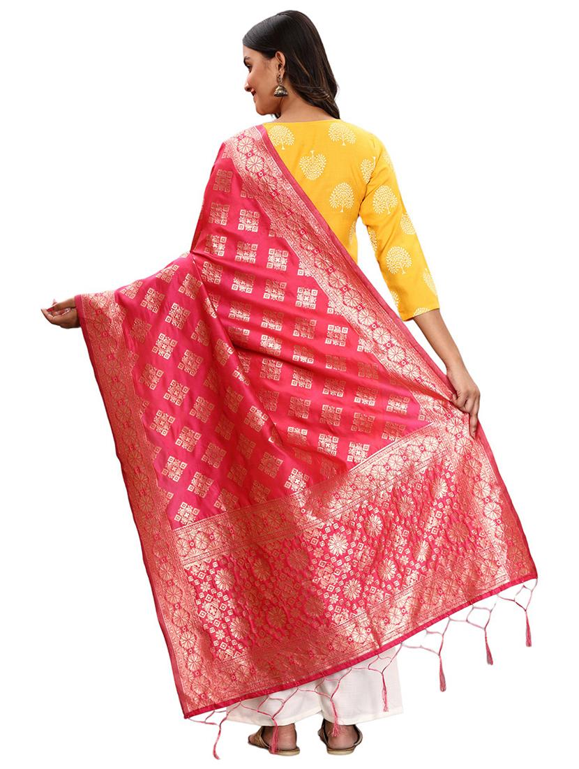 pink jaquard dupatta - 20211933 -  Standard Image - 1