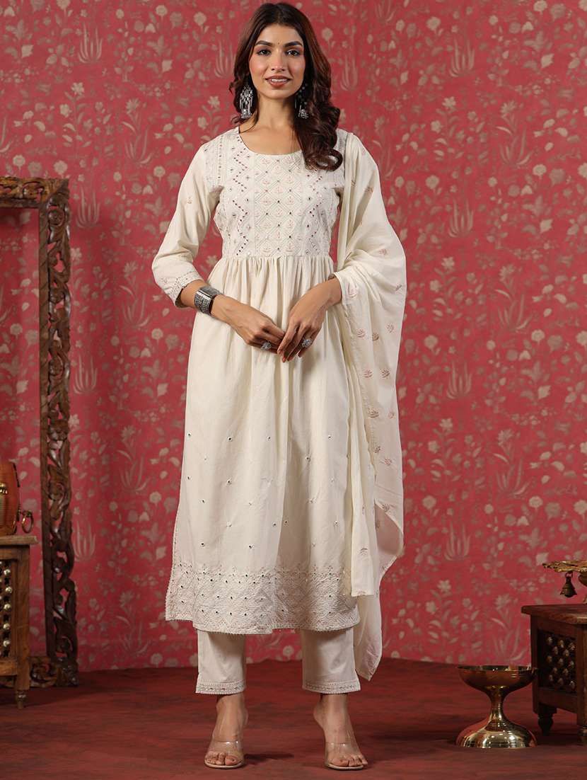 cream solid round neck kurta pant set with dupatta - 20223807 - Zoom Image - 0