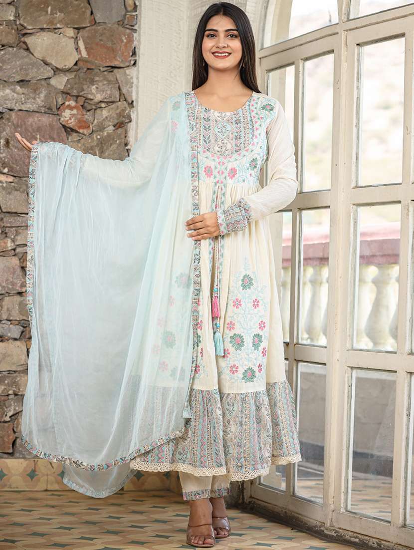 women off white long sleeve kurta pant with dupatta set