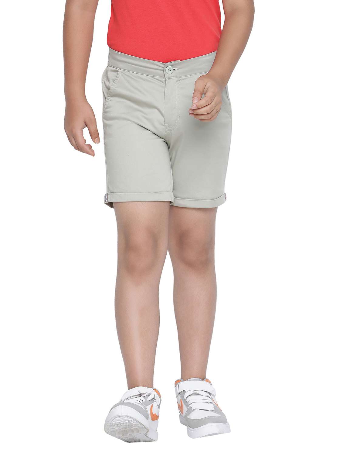 boys green cotton shorts 