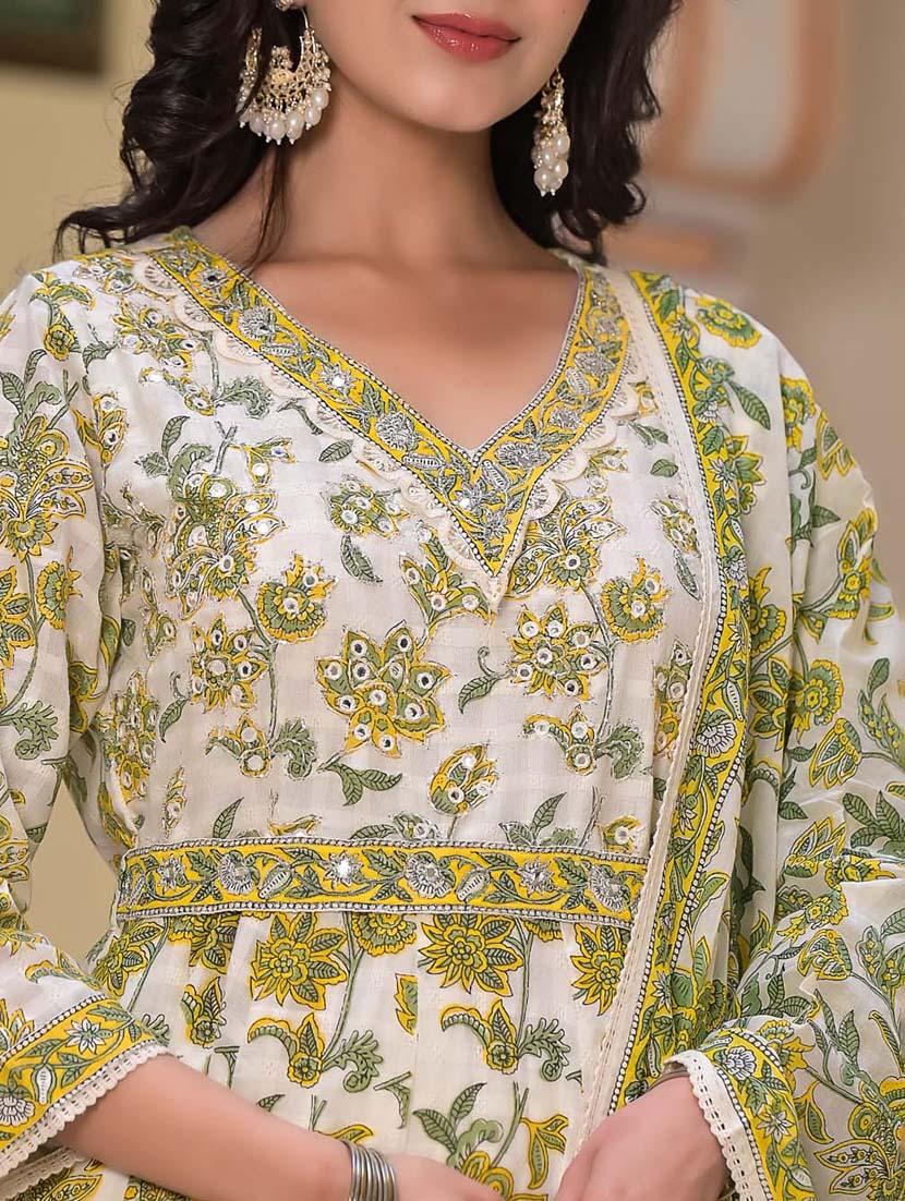 green colored kurta pant set - 20225883 - Standard Image - 4