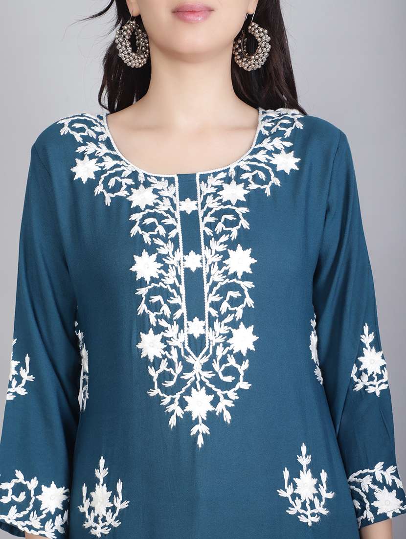 women blue chikankari work straight kurta - 20239522 -  Standard Image - 4