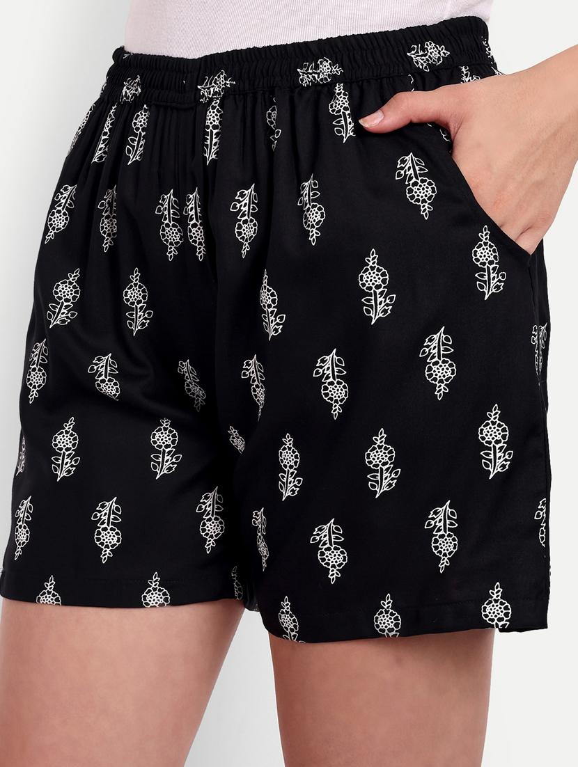 black floral regular short - 20243602 - Standard Image - 4