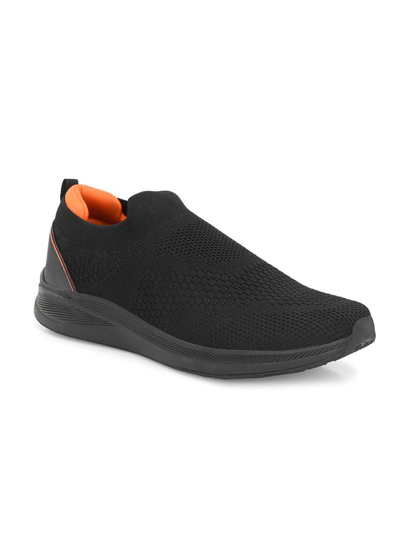 men black slip-on sports shoe