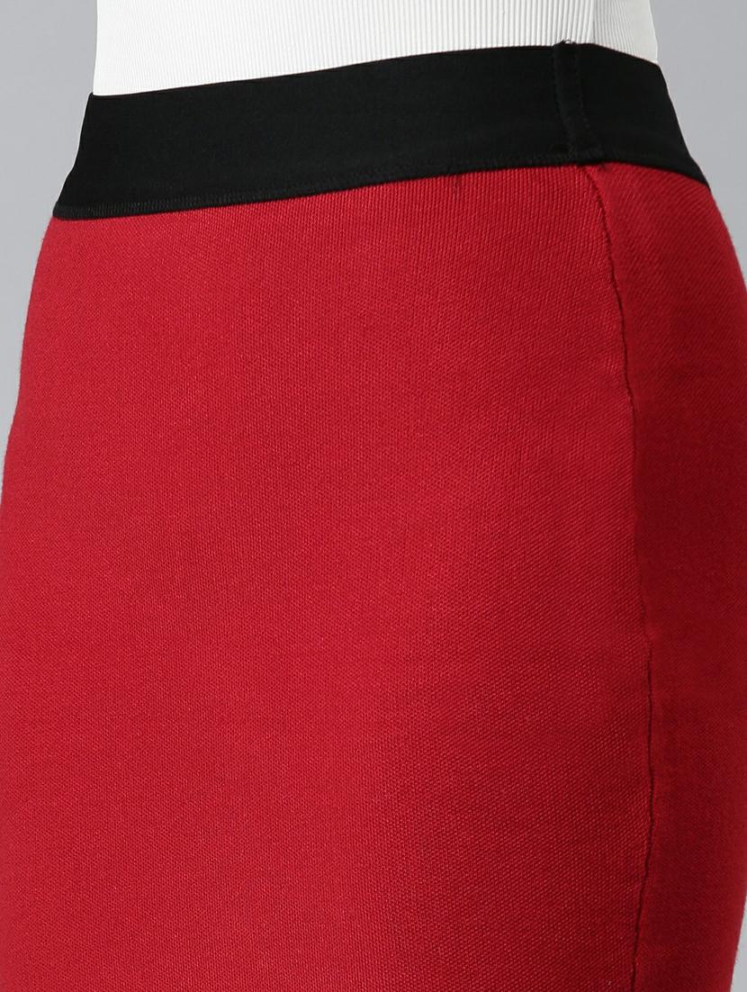 red solid high rise pencil skirt - 20249446 - Standard Image - 6