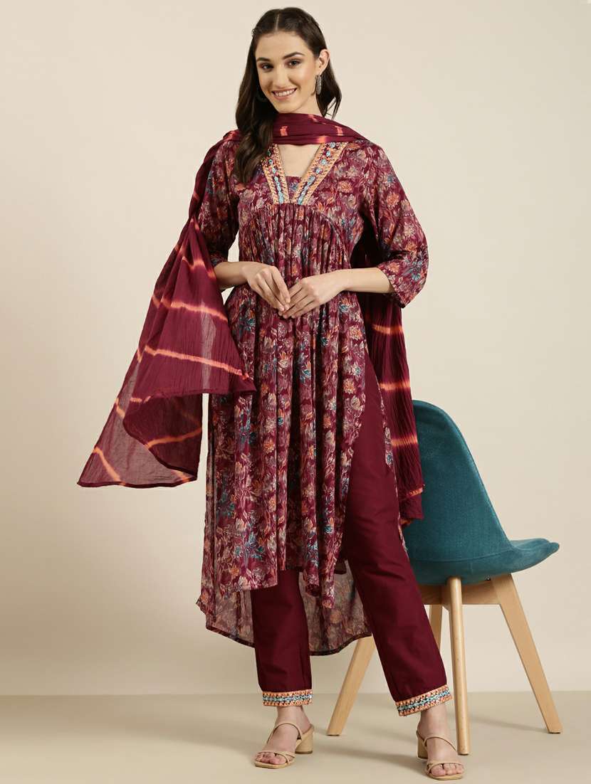 women floral kurta pant set with dupatta