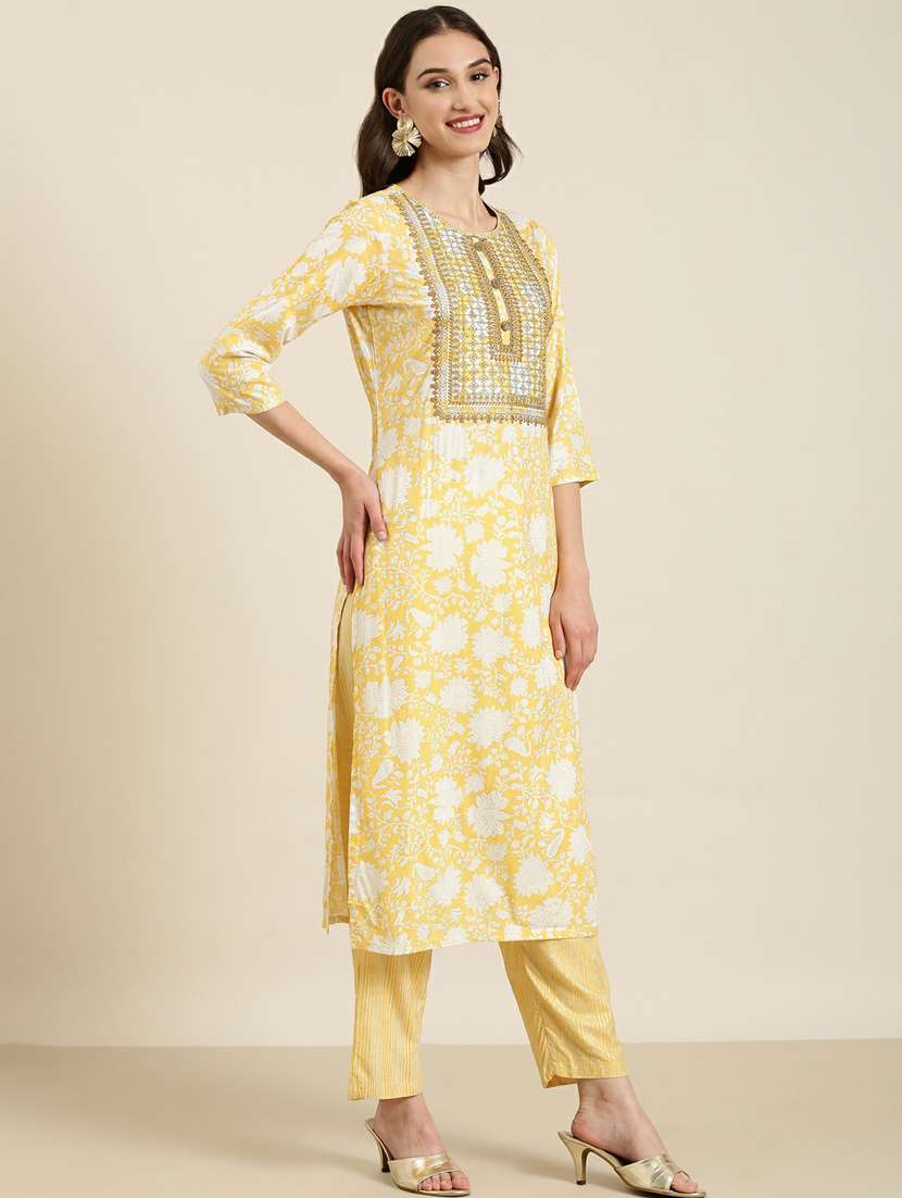 women floral kurta pant set with dupatta - 20251329 -  Standard Image - 1