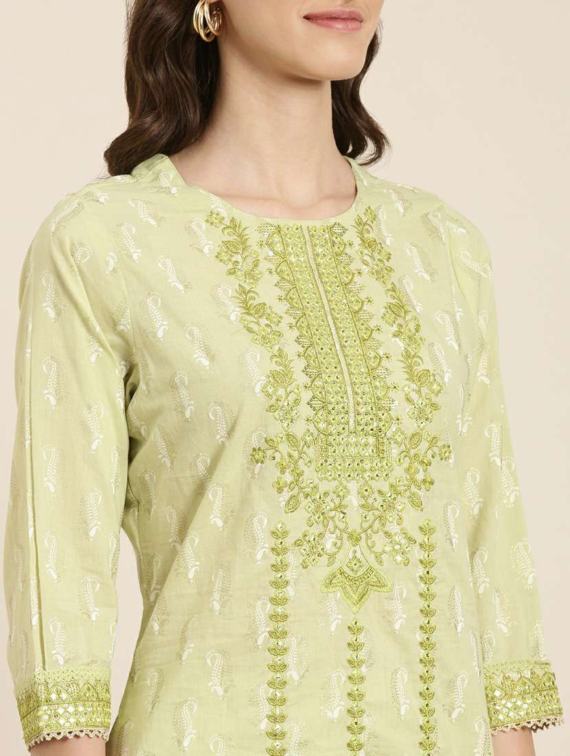 women paisley round neck kurta sharara set with dupatta - 20251423 -  Standard Image - 4