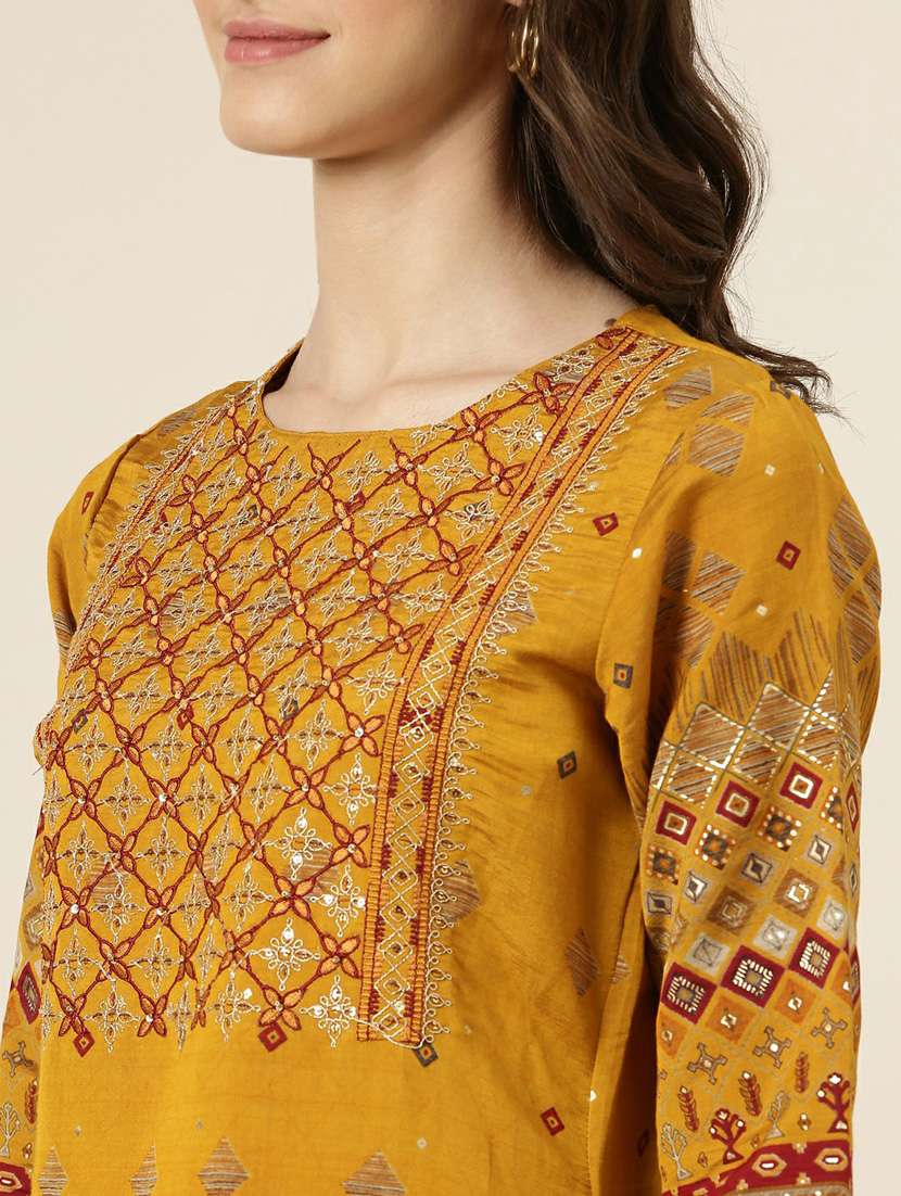 mustard yoke embroidered straight kurta - 20252226 -  Standard Image - 4