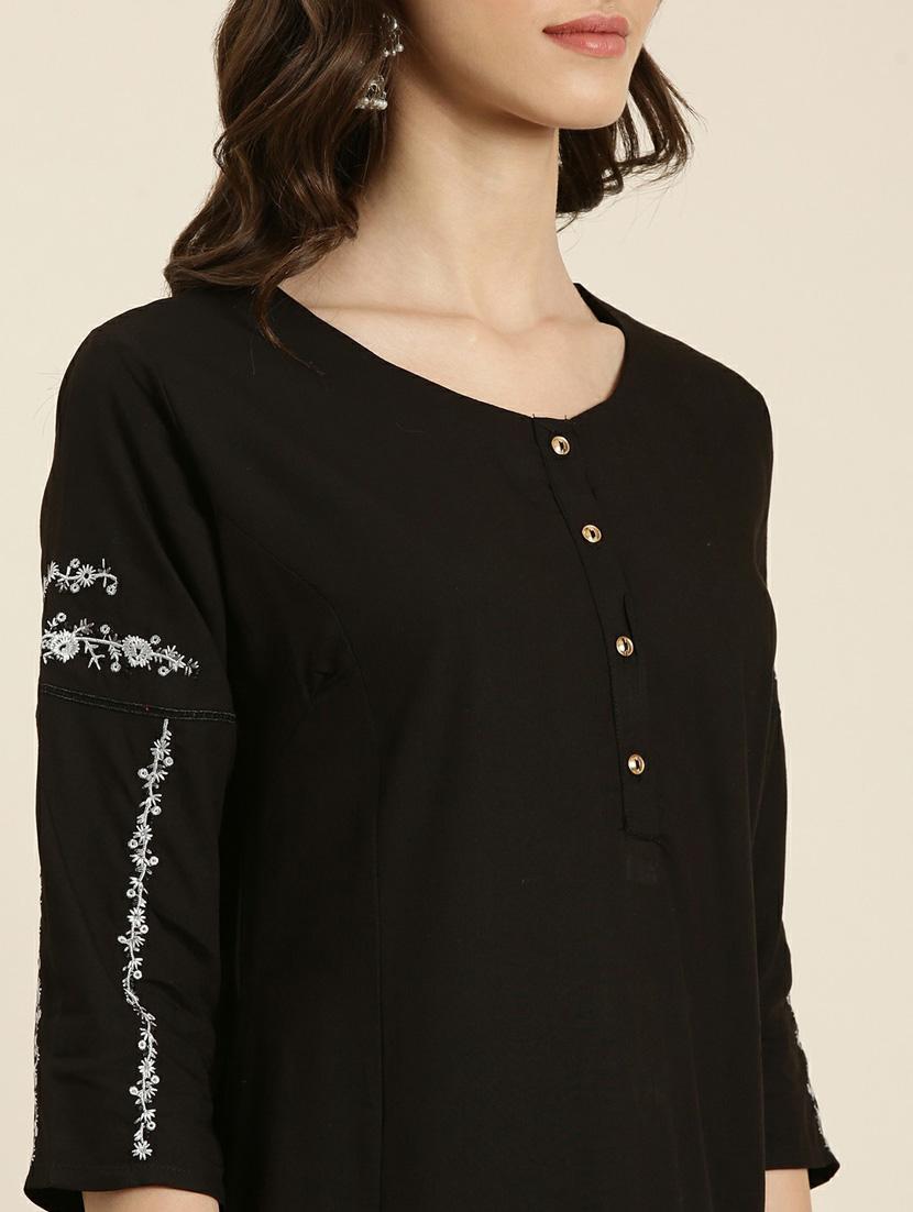 women's black round neck straight kurta - 20252262 - Standard Image - 4