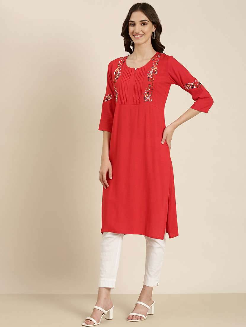 women's red round neck straight kurta - 20252265 -  Standard Image - 1