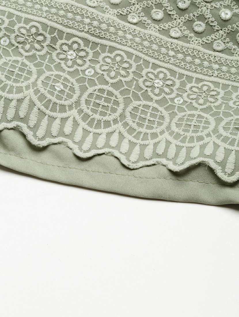 women embroidered straight kurta - 20252304 -  Standard Image - 6