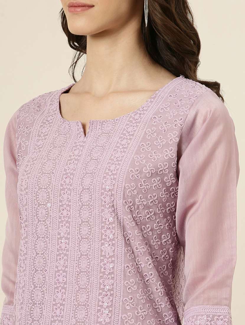 women embroidered straight kurta - 20252305 -  Standard Image - 4