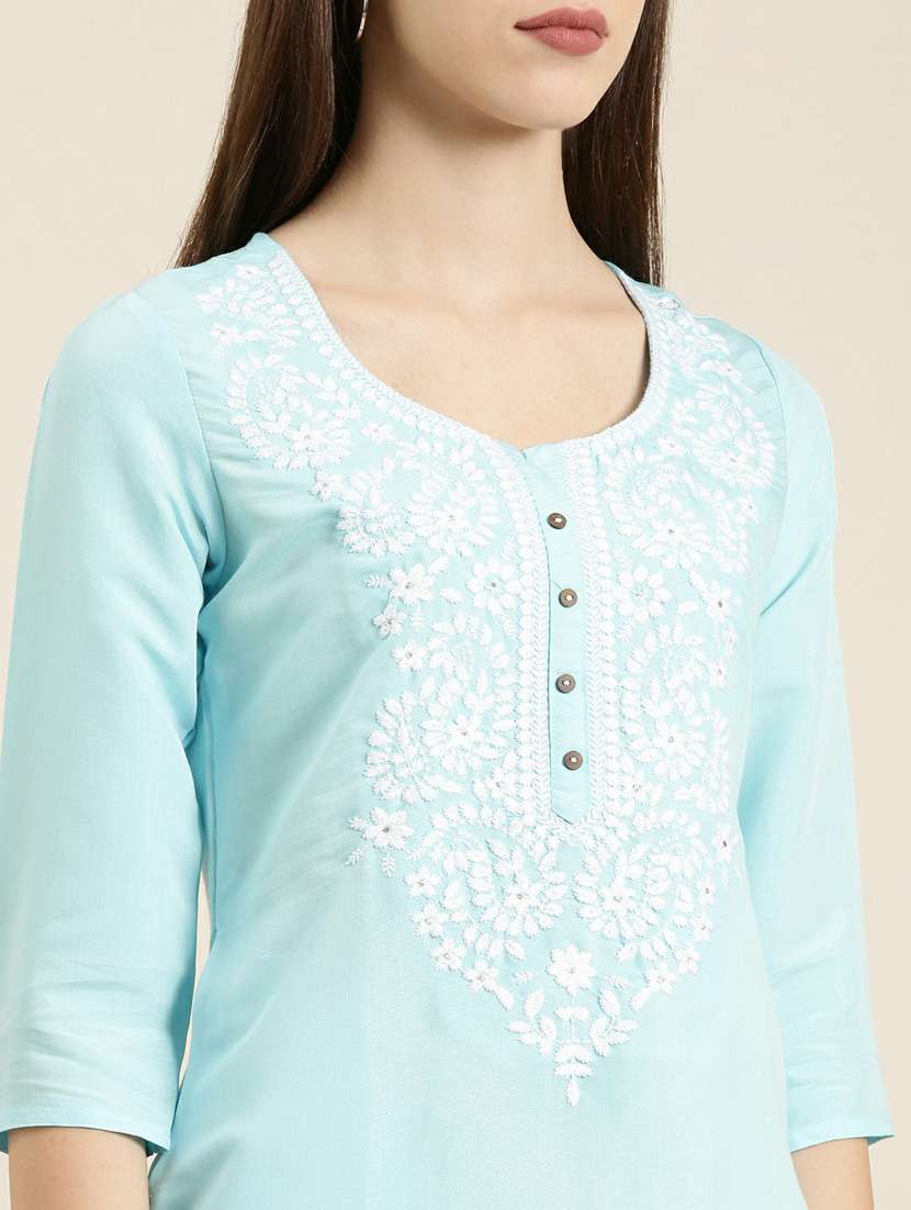 women embroidered straight kurta - 20252439 -  Standard Image - 4