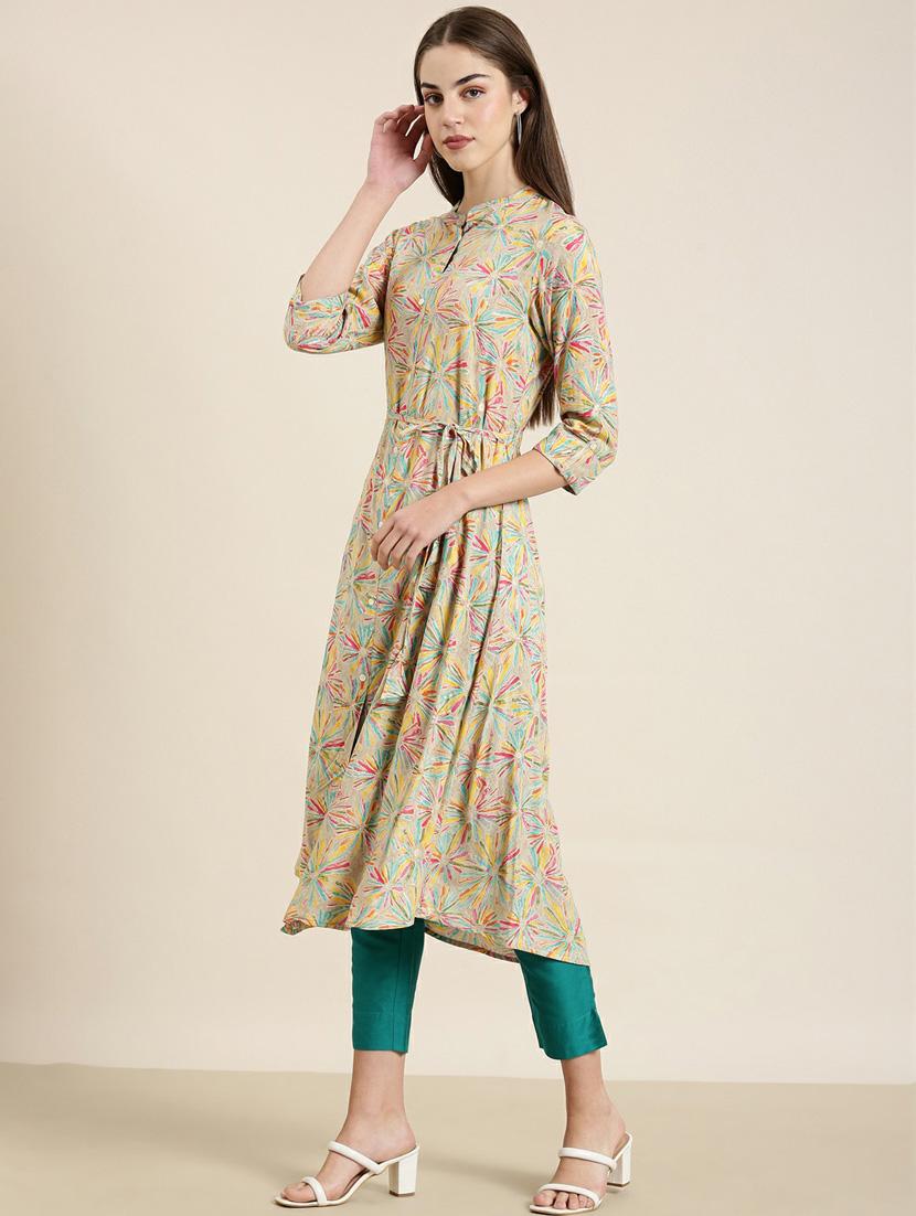 women floral printed front slit kurta - 20252532 - Standard Image - 1