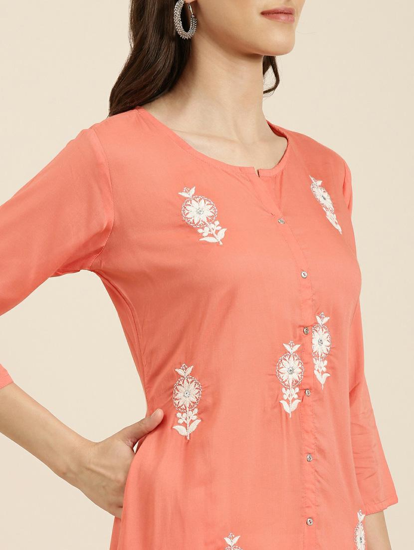 women round neck embroidered a-line kurta - 20252579 - Standard Image - 4