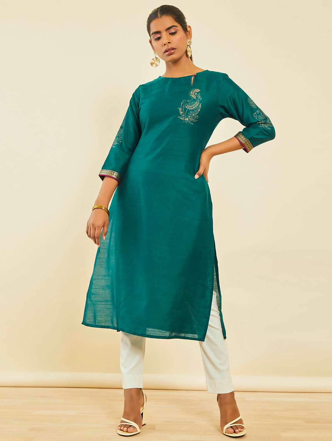 women teal round neck a-line kurta