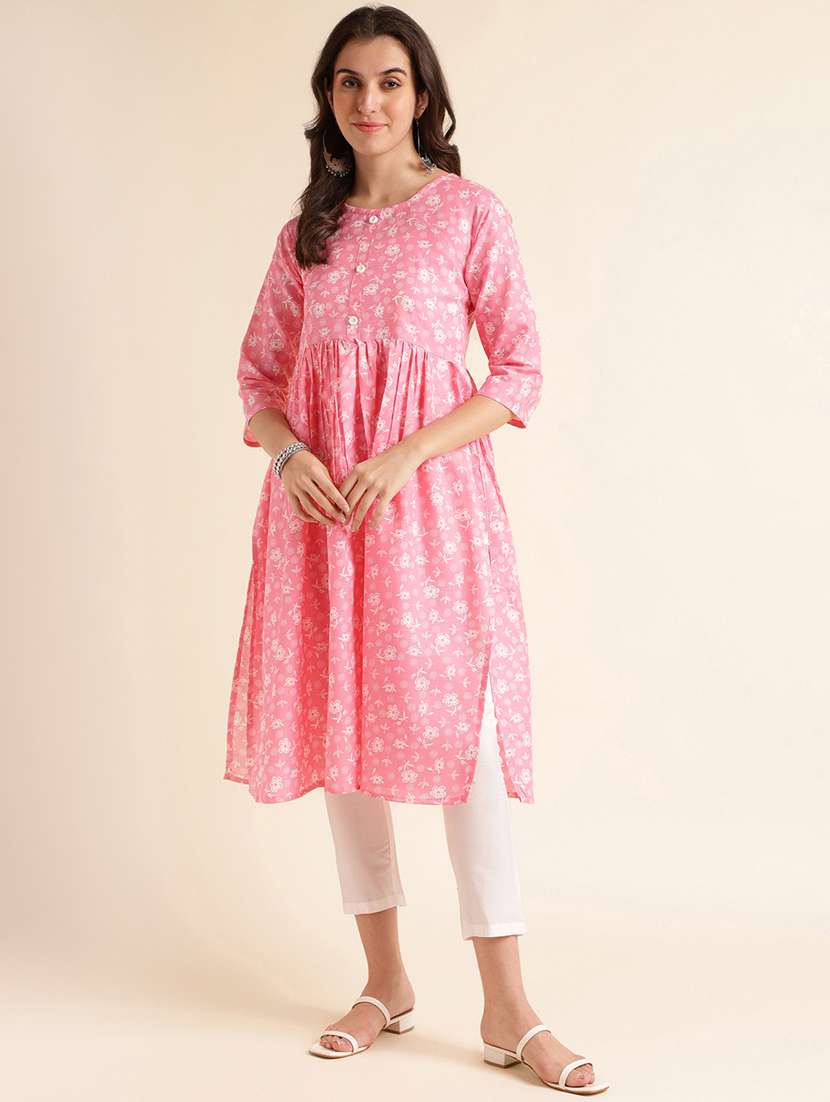 women pink floral printed flared kurta
