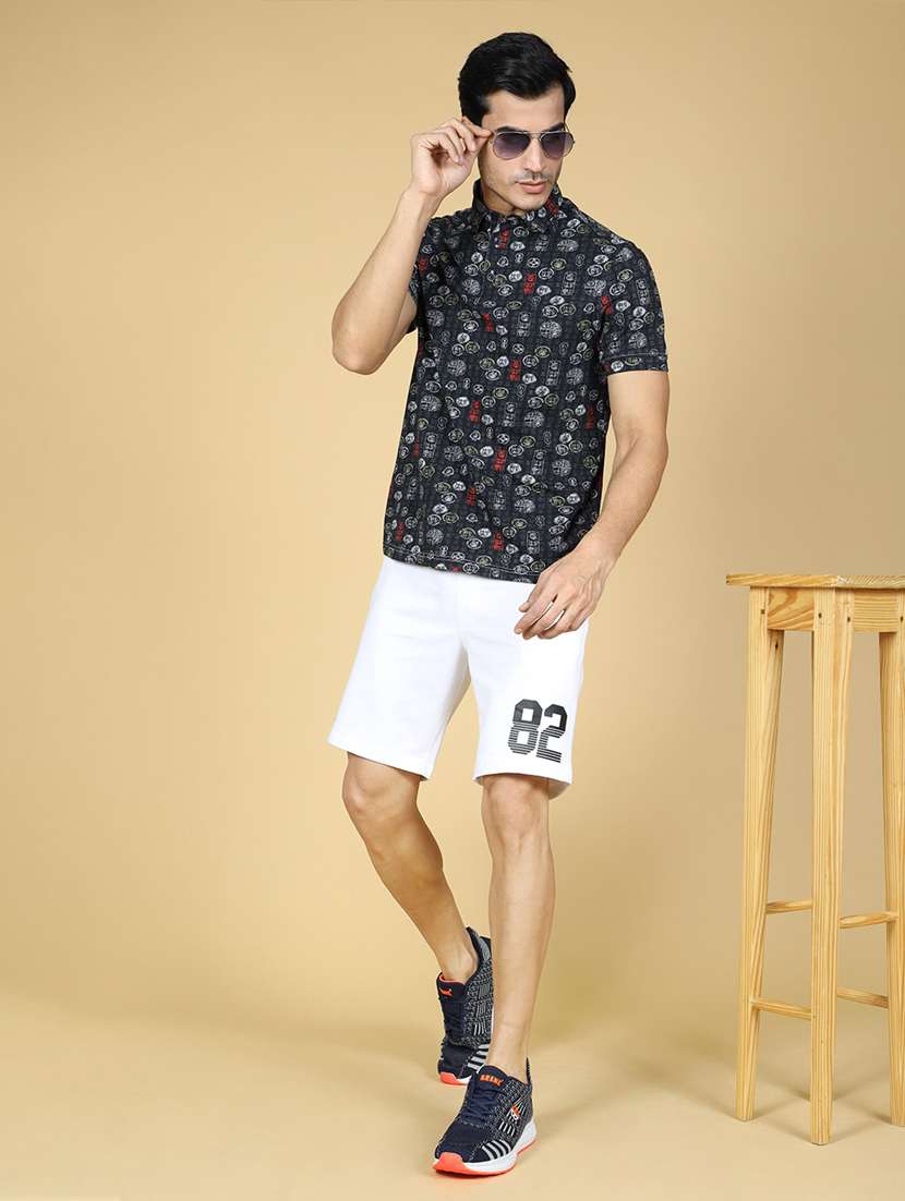 men white typography print cotton short - 20255362 -  Standard Image - 4
