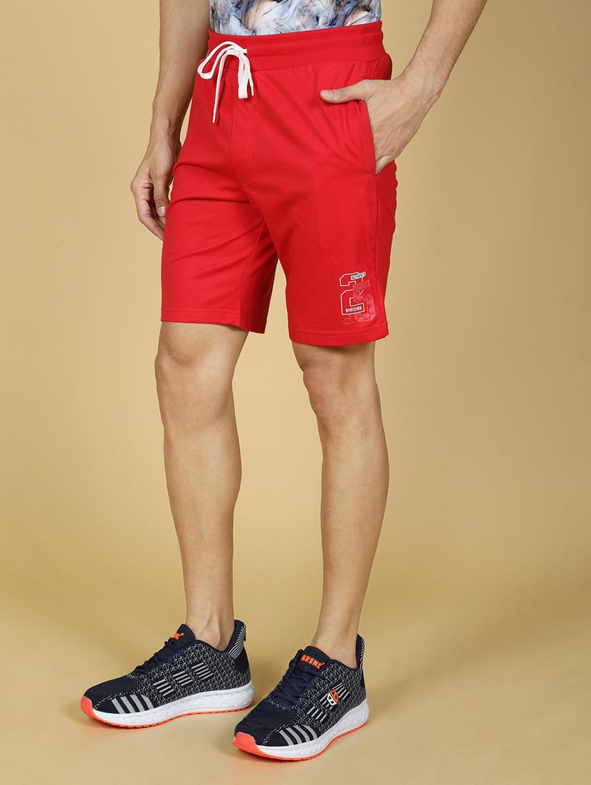 men red typography print cotton short - 20255364 - Standard Image - 1