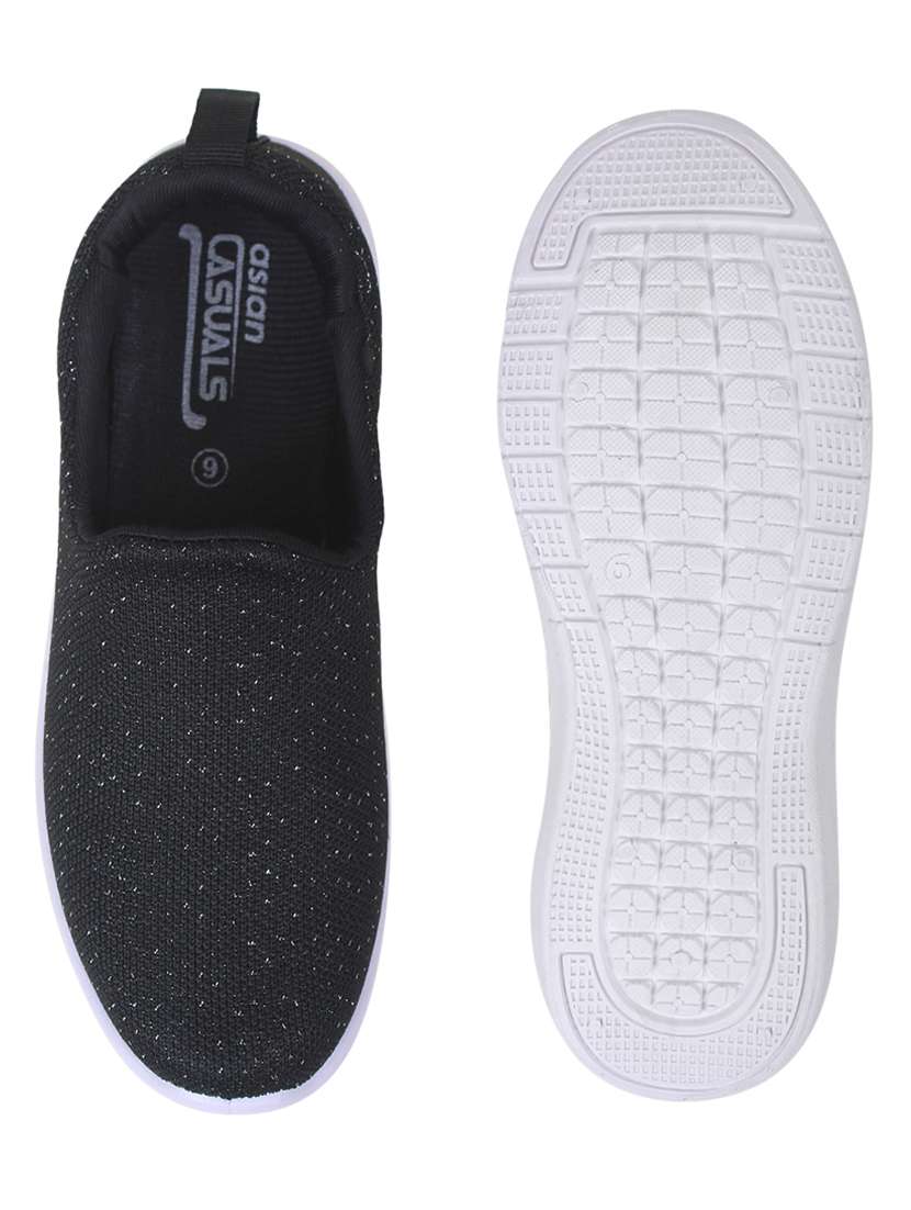 women knitted black slip on casual shoe - 20256603 -  Standard Image - 4