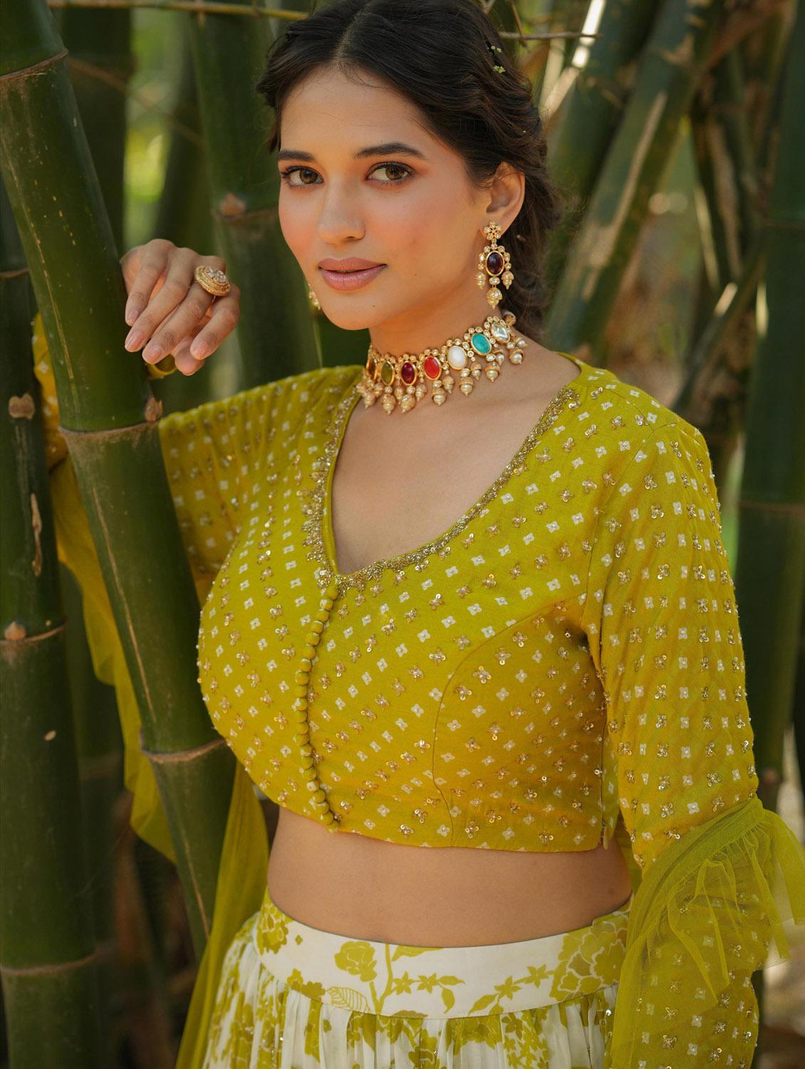 green flared stitched lehenga - 20261594 - Standard Image - 6