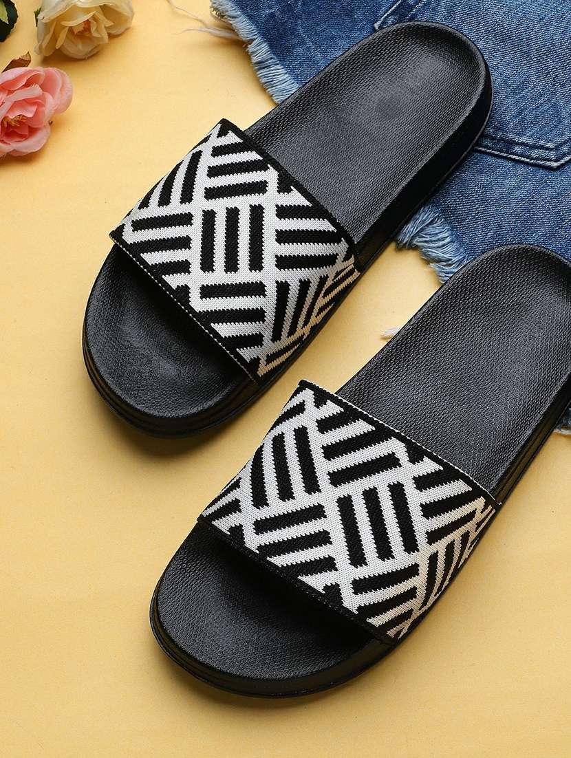 kapyansh geometric flip flop for women