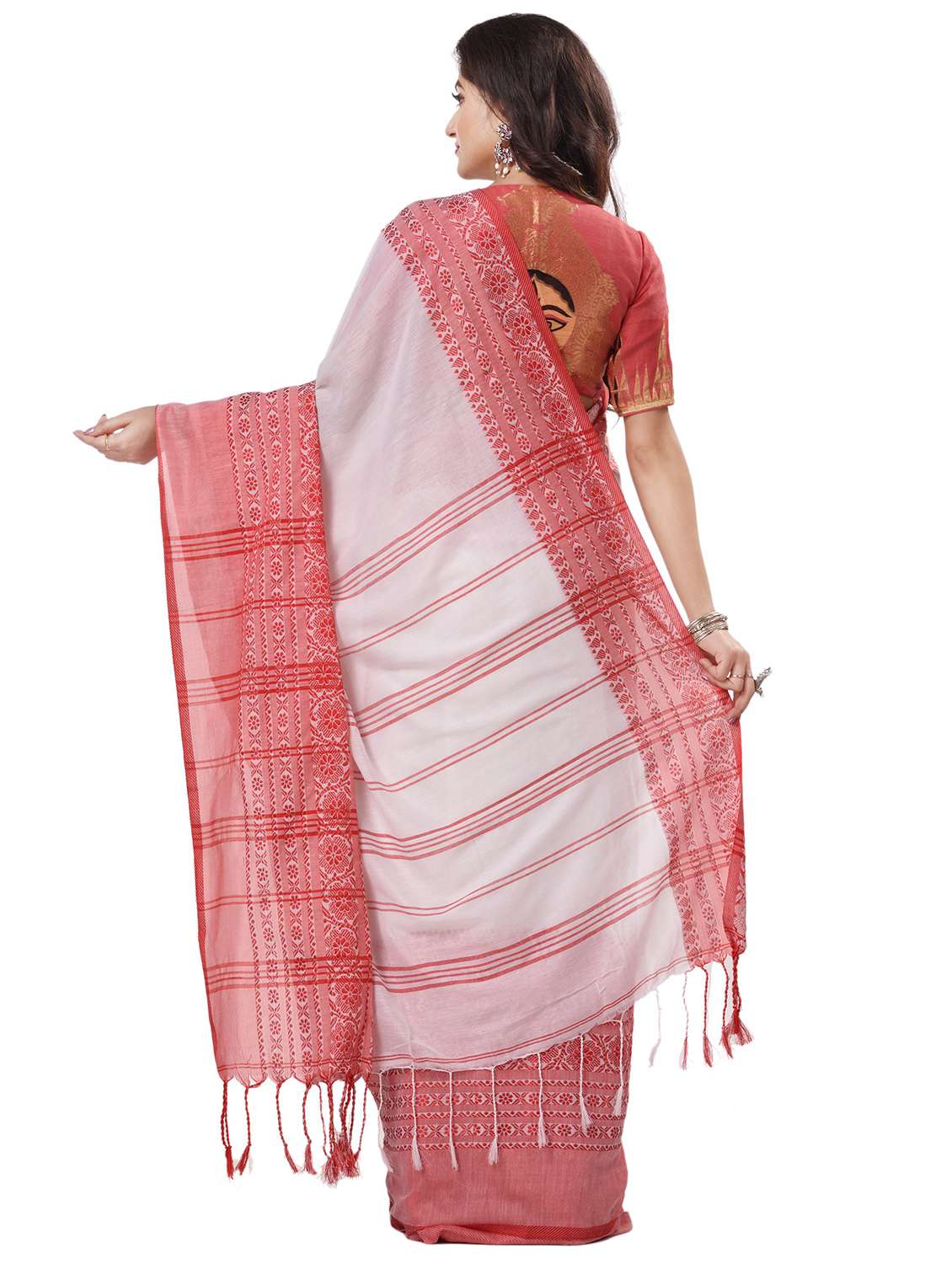 women self design tant saree with blouse - 20266342 -  Standard Image - 1