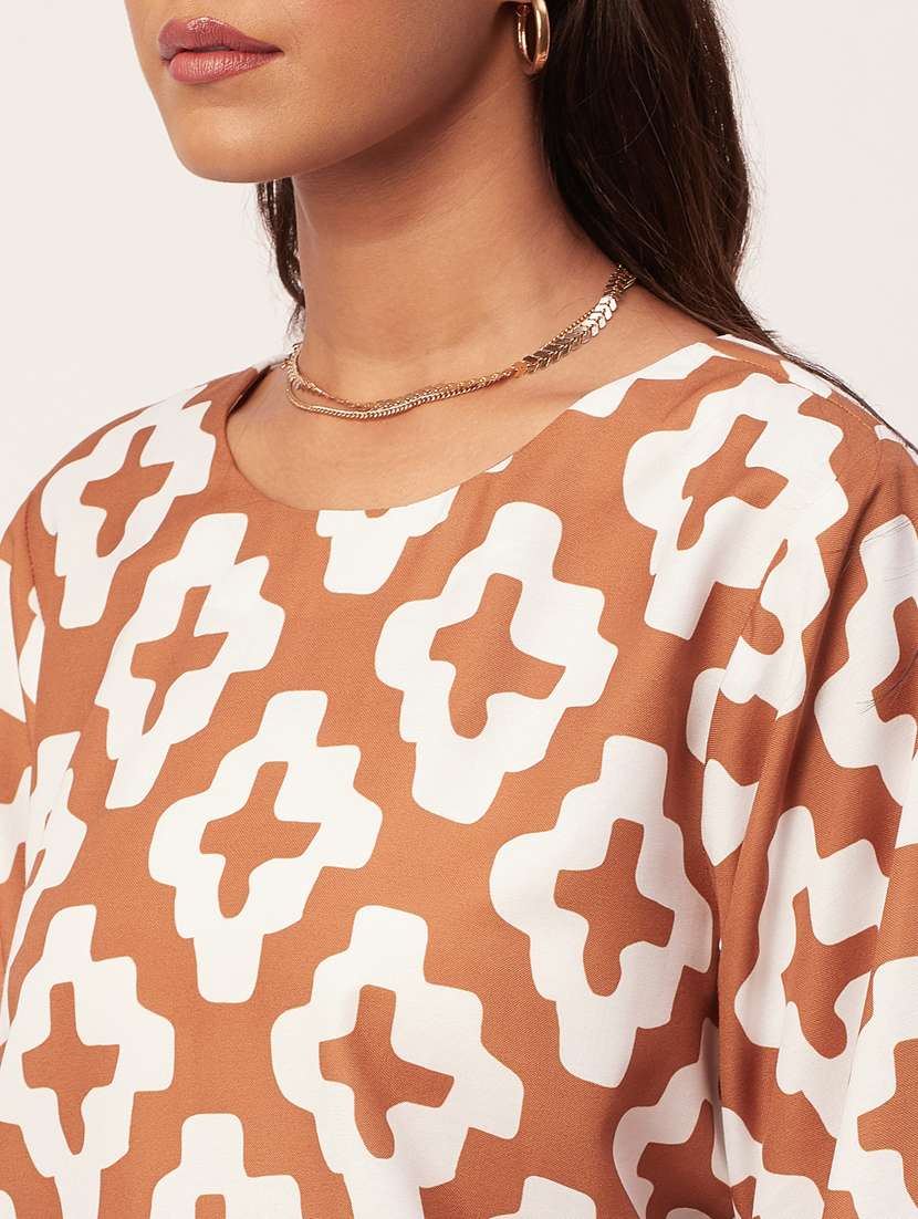 women's asymmetric round neck top - 20271581 - Standard Image - 4