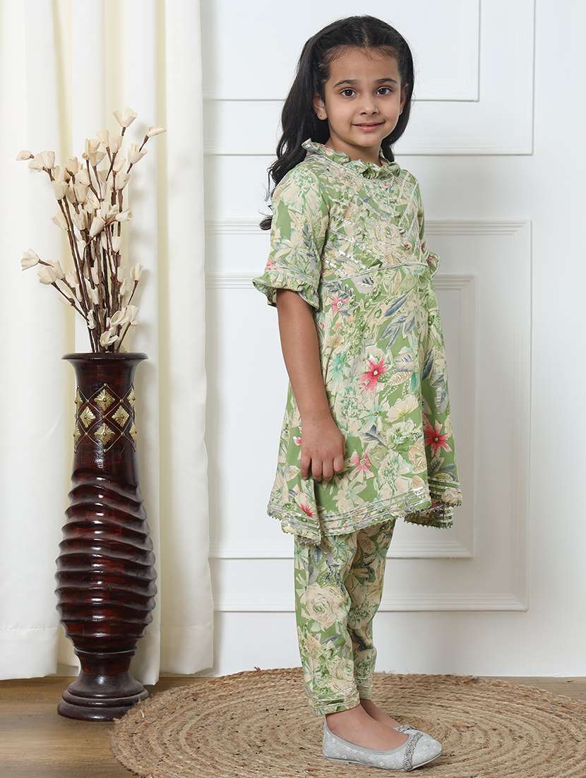girl floral print cotton kurta palazzo set - 20271936 - Standard Image - 1