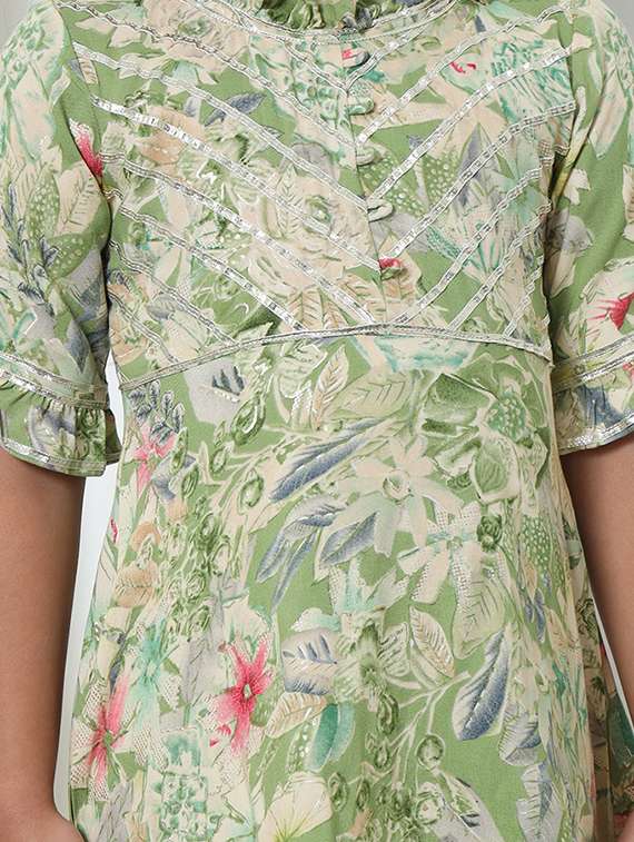 girl floral print cotton kurta palazzo set - 20271936 - Standard Image - 4