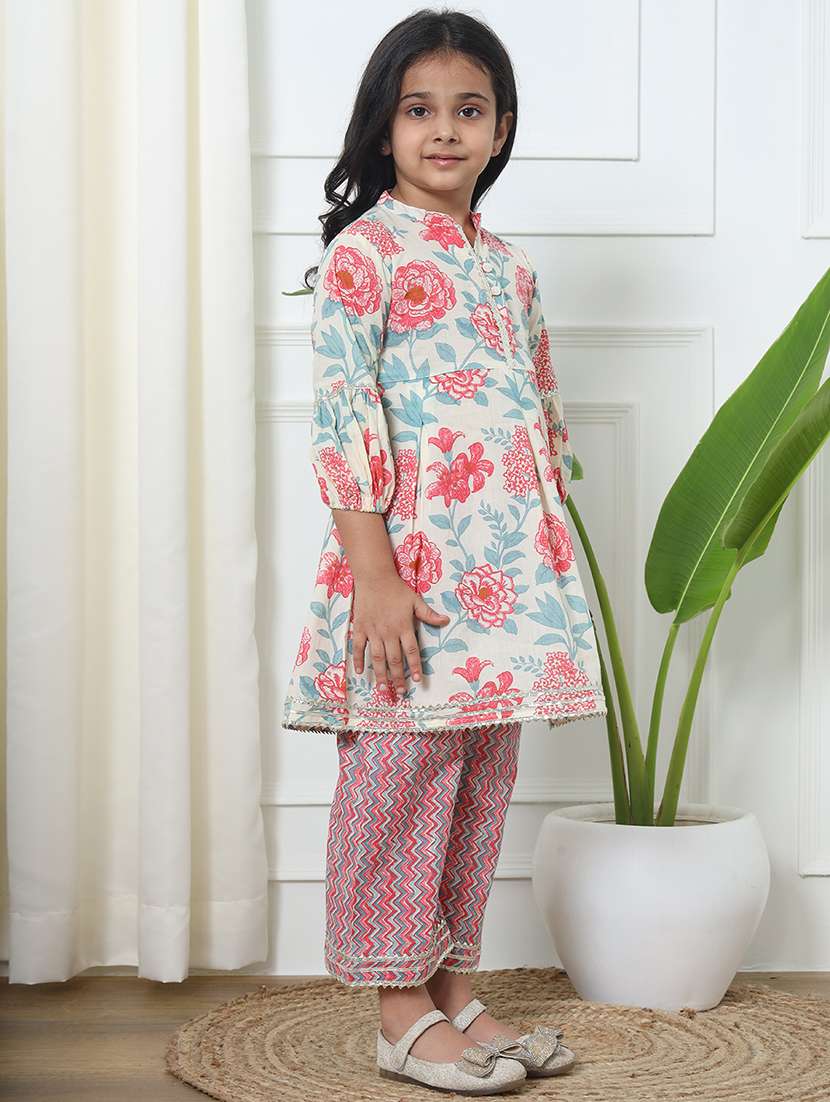 girl floral print cotton kurta palazzo set - 20271940 -  Standard Image - 1