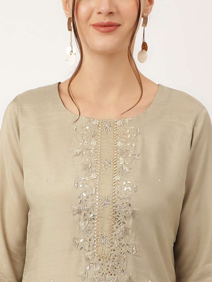 beige colored kurta pant set - 20271983 -  Standard Image - 4