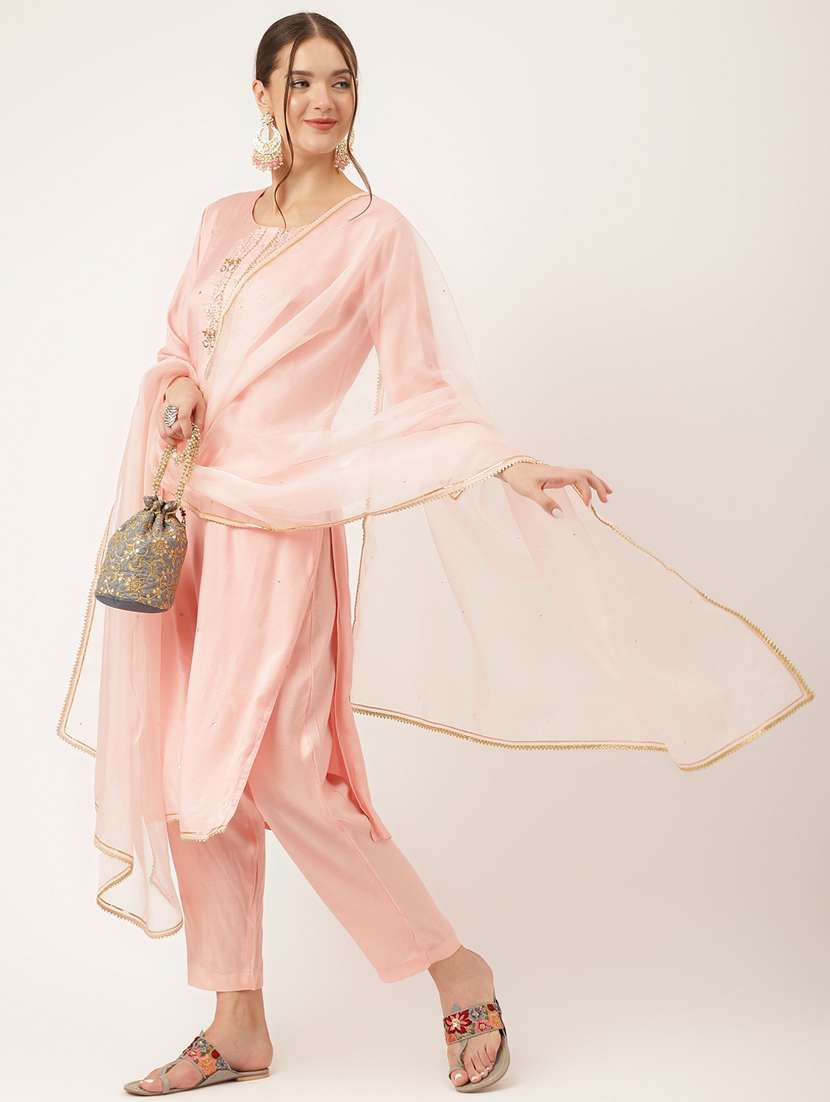 women round neck kurta pant set with dupatta - 20271989 -  Standard Image - 4