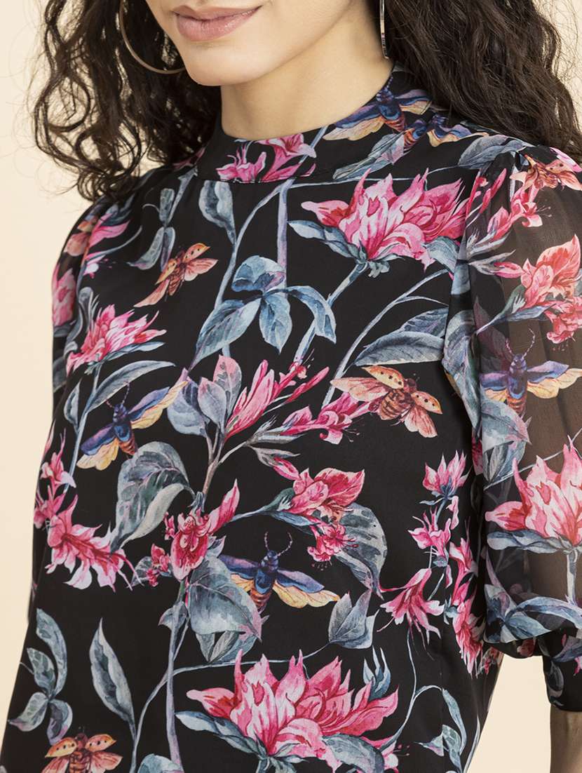 women's straight crew neck top - 20272059 -  Standard Image - 4