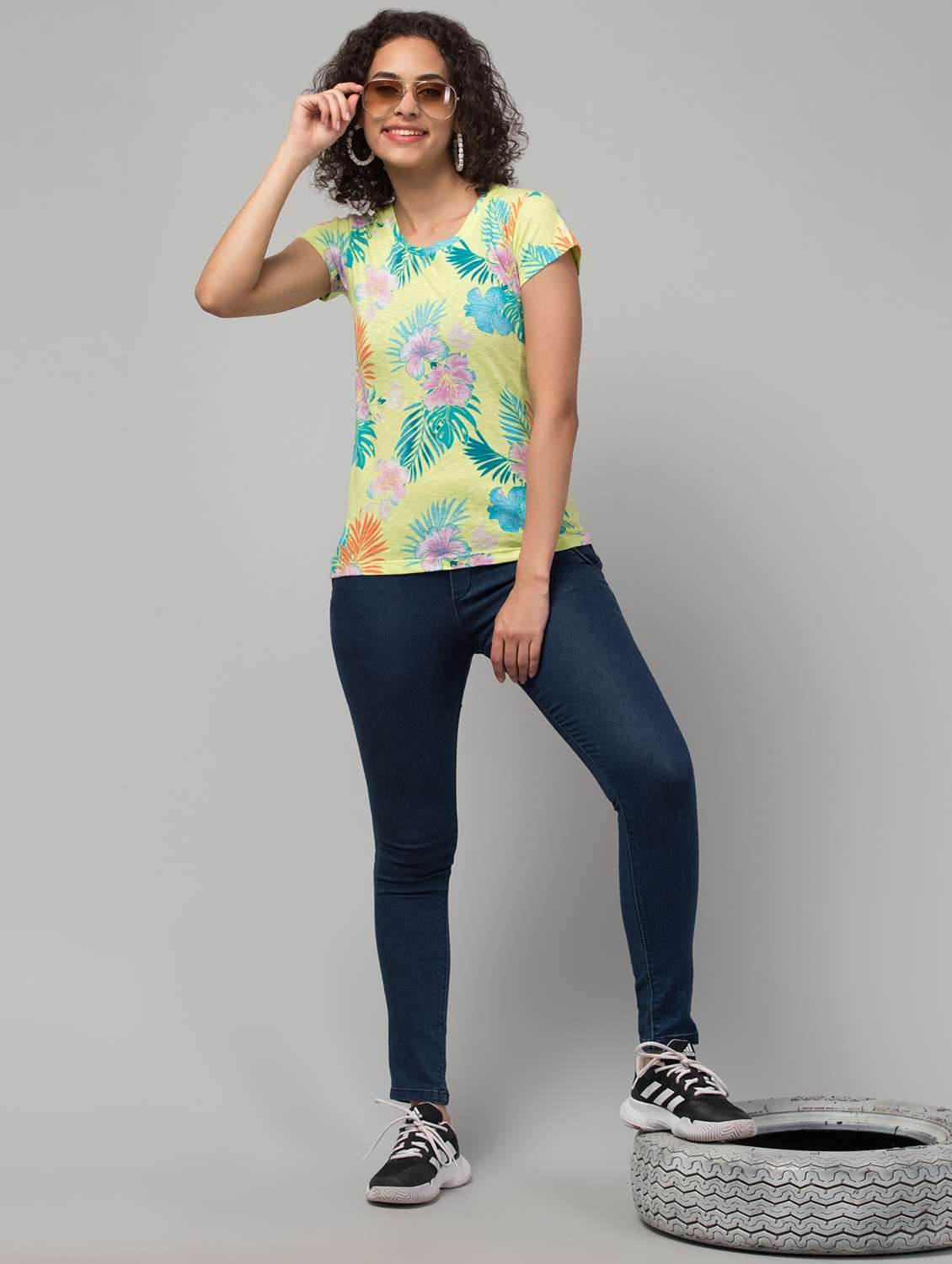 women's all over print round neck t-shirt - 20273290 - Standard Image - 4